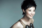 袁立爆料娱乐圈女星,揭秘明星背后的真实生活
